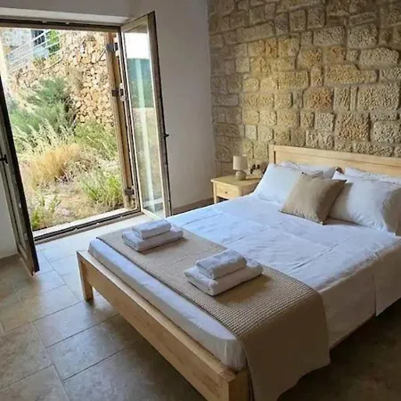 Achilles בית נופש *