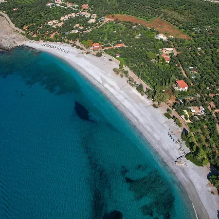 Achilles בית נופש קרדמילי