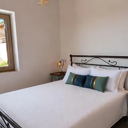 Achilles Casa vacanze Kardhamili